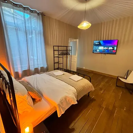 Maison De Maître De 5 Jusque 10 Voyageurs * Givet